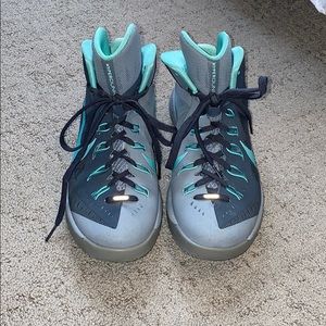 Men’s basketball shoes (Hyperdunks)